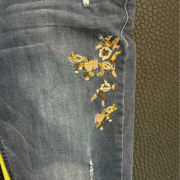 DEMOCRACY “Ab"solution® Blue Denim embroidered size 6 - Picture 3 of 8